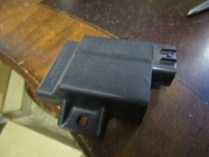 Arctic cat OEM CDI box used 3006-532 - Imagen 1 de 1