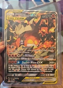 Tarjeta Jumbo Holo SC Reshiram & Charizard GX SM201 - Imagen 1 de 3
