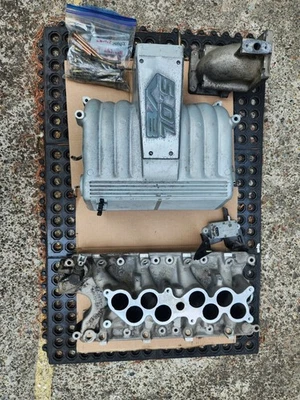 Colector de admisión Explorer GT40 302/5,0 L Foto 1 de 4