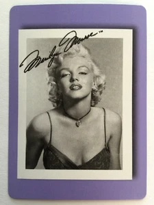Marilyn Monroe Center Portrait - Full Body Bathing Suit Pose on Pip Playing Card - Picture 1 of 2