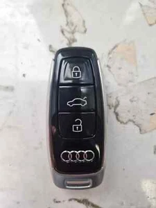 GUSCIO CHIAVE SHELL RADIOCOMANDO KEY REMOTE AUDI A6 A8 Q8 MLB 433 MHZ OEM - Picture 1 of 3