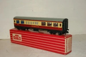 OO gauge HORNBY DUBLO 4048 Restaurant Car Coach W9562 Crimson Cream Livery BOXED - Picture 1 of 6