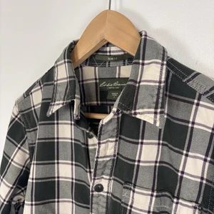 Eddie Bauer Mens Small Thick Cotton Plaid Button Up Shirt Green White Slim Fit - Picture 1 of 5