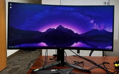 Monitor curvo para juegos LG UltraGear 34GP83A 34” ULtraWide 3440x1440 21:9 144hz Foto 1 de 4
