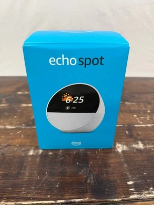 Reloj despertador inteligente Amazon Echo Spot 2da generación con sonido vibrante + Alexa 2024 blanco Foto 1 de 3
