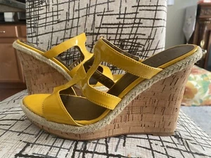 Women’s Moda Spana Yellow Patient Leather Wedge Heels, Size 7.5 - Picture 1 of 12
