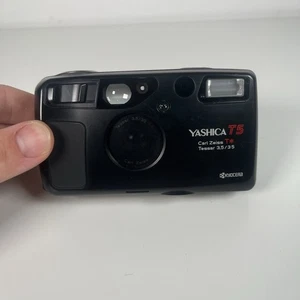 Yashica T5 Compact 35mm Film Camera with Carl Zeiss T* Tessar 3,5 Kyocera Rare - Picture 1 of 16