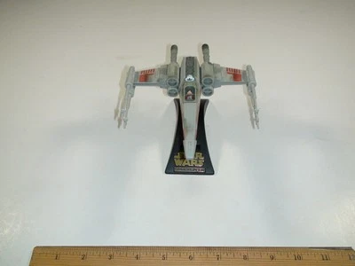Star Wars Action Fleet Galoob 1995 X-Wing Red 6 con Jek Porkins y unidad R2 y soporte Foto 1 de 4