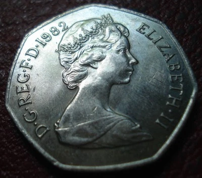 1982 BRITISH 50 PENCE IN AU CONDITION - Image 1 of 2