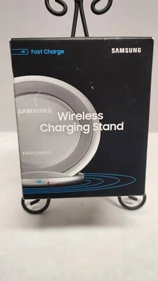 Samsung Black EP-NG930 Fast Charge Wireless Charger Pad-B06 - Image 1 of 4