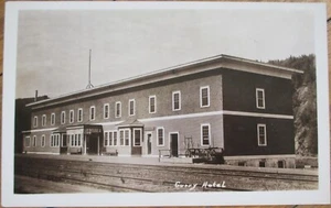 Curry, AK 1915 AZO Realphoto postal, Alaska Railroad Curry Hotel at Trackside - Imagen 1 de 1