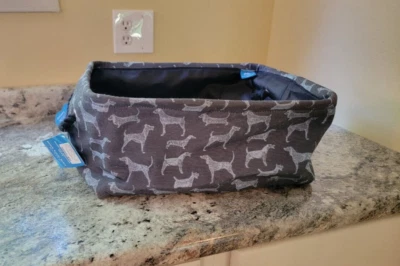 Cubo de juguetes plegable Animal Planet Foto 1 de 3