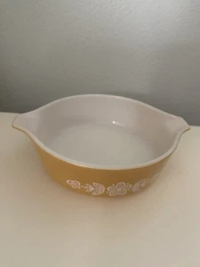 Vintage Pyrex 471 - 1 Pint - Butterfly Gold Casserole Dish Retro Ovenware - Picture 1 of 4