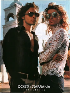2002 PRINT AD - DOLCE & GABBANA SUNGLASSES AD - SEXY FASHION MODELS - AD ONLY - Picture 1 of 1