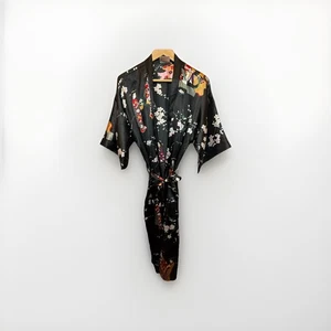 Japanese Style Satin Kimono Robe Dressing Gown One Size Geisha Print - Picture 1 of 13