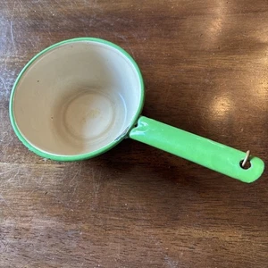 Cuchara de sartén vintage esmaltada verde crema 12 oz - Imagen 1 de 5