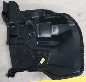 Genuine Lexus Radiator Support Air Deflector 53293-0E170 - Picture 1 of 5