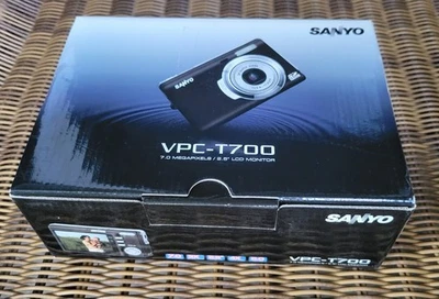 Sanyo VPC T700 7.0MP Digital Camera - Black - Image 1 of 3