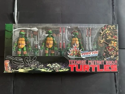 Neca TMNT Teenage Mutant Ninja Turtles NYCC 2008 Box Set Signed Mondo Playmates Foto 1 de 4