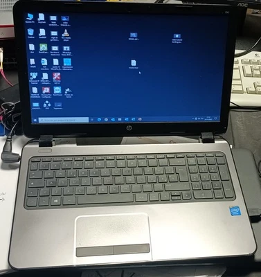 HP 250 G3 (15', Atom, 4Gb no SSD) funzionante ma vendo come parti di ricambio - Immagine 1 di 4