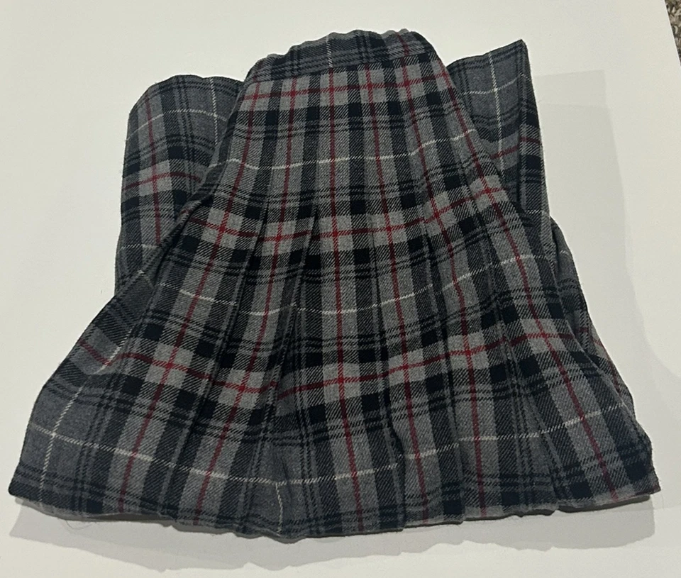 Vintage 1970s Pendleton USA Wool Gray/Black Plaid Kilt Size 6 30" - Image 1 of 4