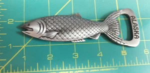 Alaska Metall Flaschenöffner Lachs mit Zinnoptik - schönes Alaska Souvenir s/o - Bild 1 von 6