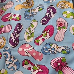 1 7/8 yds x 44" Cotton Sewing Quilting Fabric Quilting Treasures Flip Flops - Picture 1 of 3
