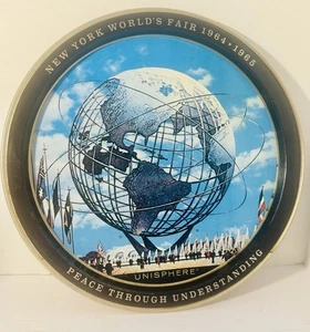 Vassoio commemorativo vintage NY Esposizione Mondiale 1964*1965 Unisphere 11,75” - Foto 1 di 16