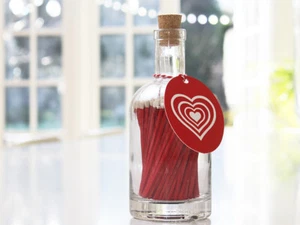 LUXURY LONG MATCHES RED GLASS BOTTLE DECOR HEART CANDLE LIGHTER LOVE CHRISTMAS  - Picture 1 of 4