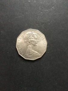 AUSTRALIAN: 1979 50 CENT LIGHTLY CIRCULATED COIN - Bild 1 von 3