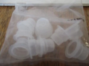 Plastic plugs CF15018 - Picture 1 of 1