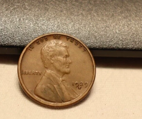 1929 S  Lincoln Wheat Cent 1c  VF  (Semi Key) Cover