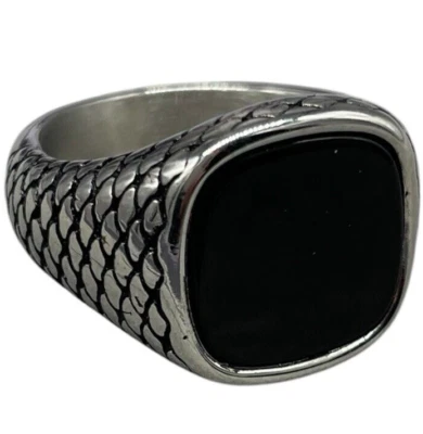 ANELLO UOMO DONNA PIETRA NERA CENTRALE ONICE LISCIO ACCIAIO INOX IPOALLERGENICO. - Immagine 1 di 4