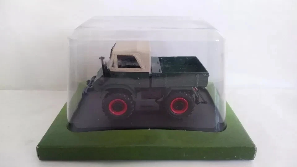 TRACTEUR MERCEDES UNIMOG 1972. UNIVERSAL HOBBIES AU 1/43 - Photo 1/1