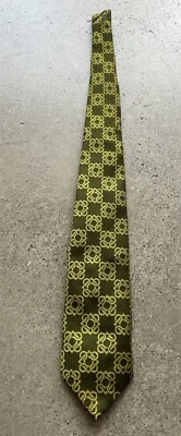 Vintage Angelo Correlli Dennis Light Designed in Italy Green Celtic Design Tie - Image 1 of 4