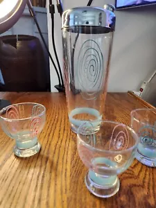 Vintage MCM Cocktail Shaker Atomic Style Blue & Pink W/ 3 Glasses - Picture 1 of 12