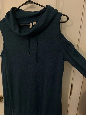 Suéter Hombro Frío Cuello Enrollado, Llave Agujero Trasero Color Verde azulado Pequeño ¡Muy Suave! Foto 1 de 4