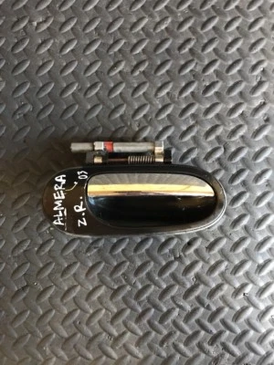 Manija exterior puerta trasera derecha nissan almera n16 2002 año rhd negro sa830613 Foto 1 de 4