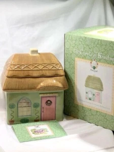 NIB Pfaltzgraff Circle Of Kindness Tipperary Large Cookie Cottage Storage Jar - Picture 1 of 12