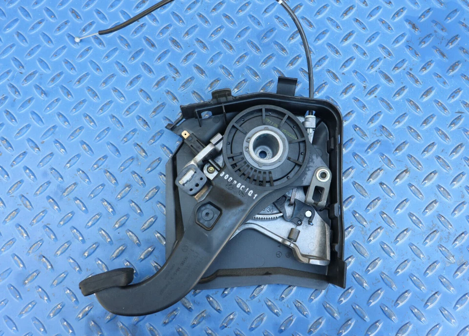 Pedal de freno eléctrico de emergencia Mercedes W211 E320 E350 2003-2009 2034200051 Foto 1 de 4