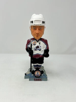 Joe Sakic Colorado Avalanche NHL Hombres del Hielo Stanley Cup Bobblehead #110/2002 Foto 1 de 4