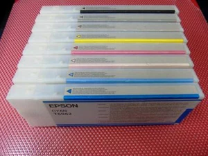 Epson Stylus Pro 4880 17" Wide Format Printer Ink Cartridges - Qty 8 (Read it) - Picture 1 of 11