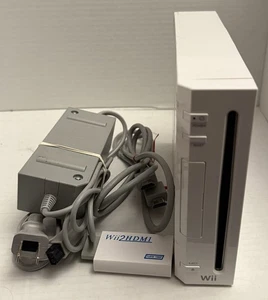 Nintendo Wii RVL-001 Console - GameCube Compatible w/ HDMI Conversion -Tested - Picture 1 of 6