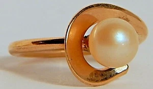 SARAHCOV COVENTRY FAUX PEARL GOLDTONE RING SZ 6 - Picture 1 of 5