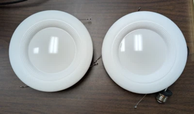 Recessed LED  EcoSmart Can Lights 120V AC 60HZ 10W SET OF TWO Work! - Image 1 of 4