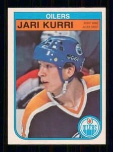 1982-83  OPC O PEE CHEE  # 111  JARI KURRI    19106