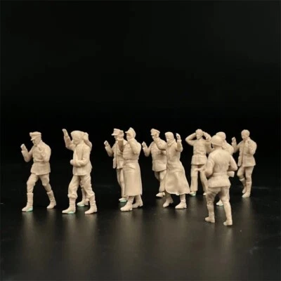 1/72 Scale Model World War II Soviet Soldier Escort Prisoners 11 Figures - Image 1 of 4