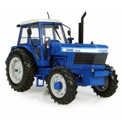 Universal Hobbies Ford TW30 Tractor 1-32 4023 - Image 1 of 3