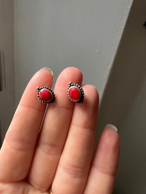 Pendientes plata esterlina y coral estilo suroeste trabajo plata Foto 1 de 3