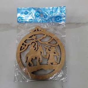 Beautiful Christmas Tree Decoration Wooden Holy Land Religeous - Picture 1 of 3